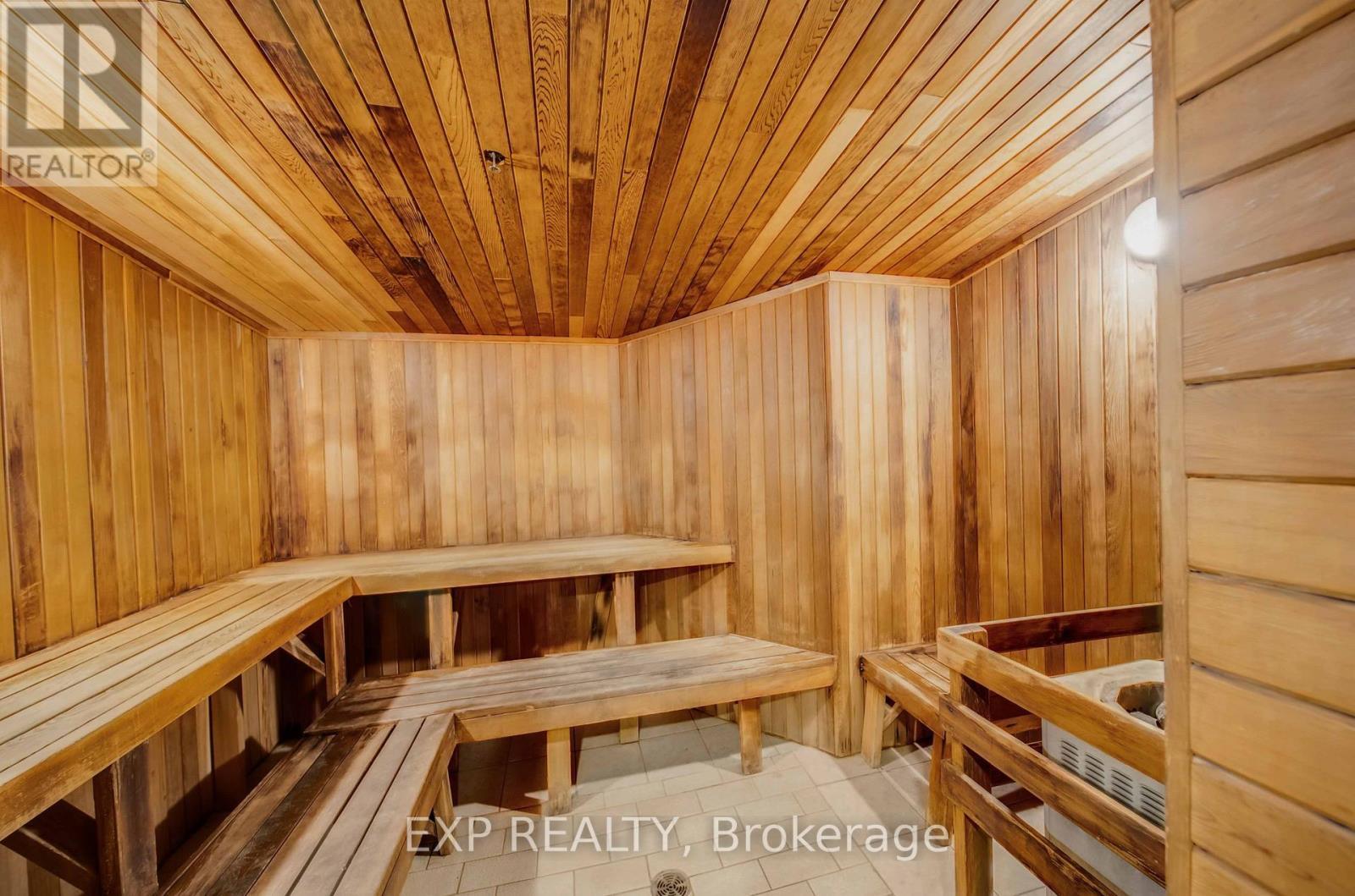 1003 - 2119 Lakeshore Boulevard W, Toronto (Mimico), ON - Indoor Photo Showing Other Room