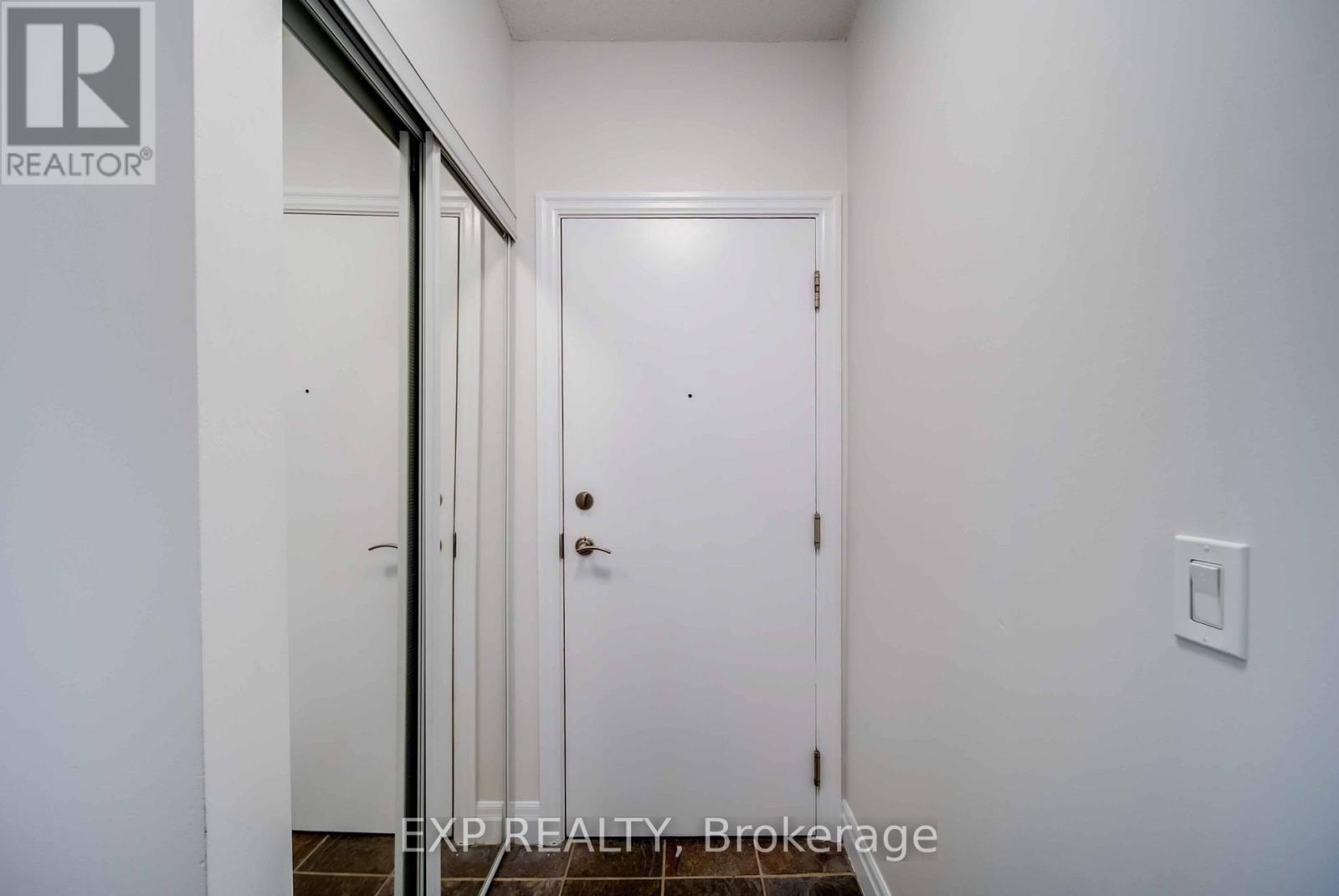 1003 - 2119 Lakeshore Boulevard W, Toronto (Mimico), ON - Indoor Photo Showing Other Room
