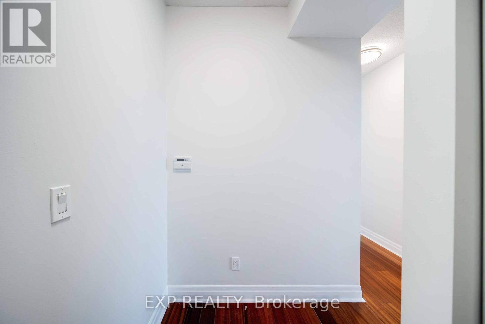 1003 - 2119 Lakeshore Boulevard W, Toronto (Mimico), ON - Indoor Photo Showing Other Room