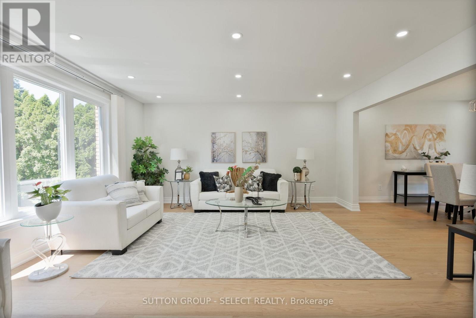 9 Ullswater Crescent, London North (North A), ON - Indoor Photo Showing Living Room