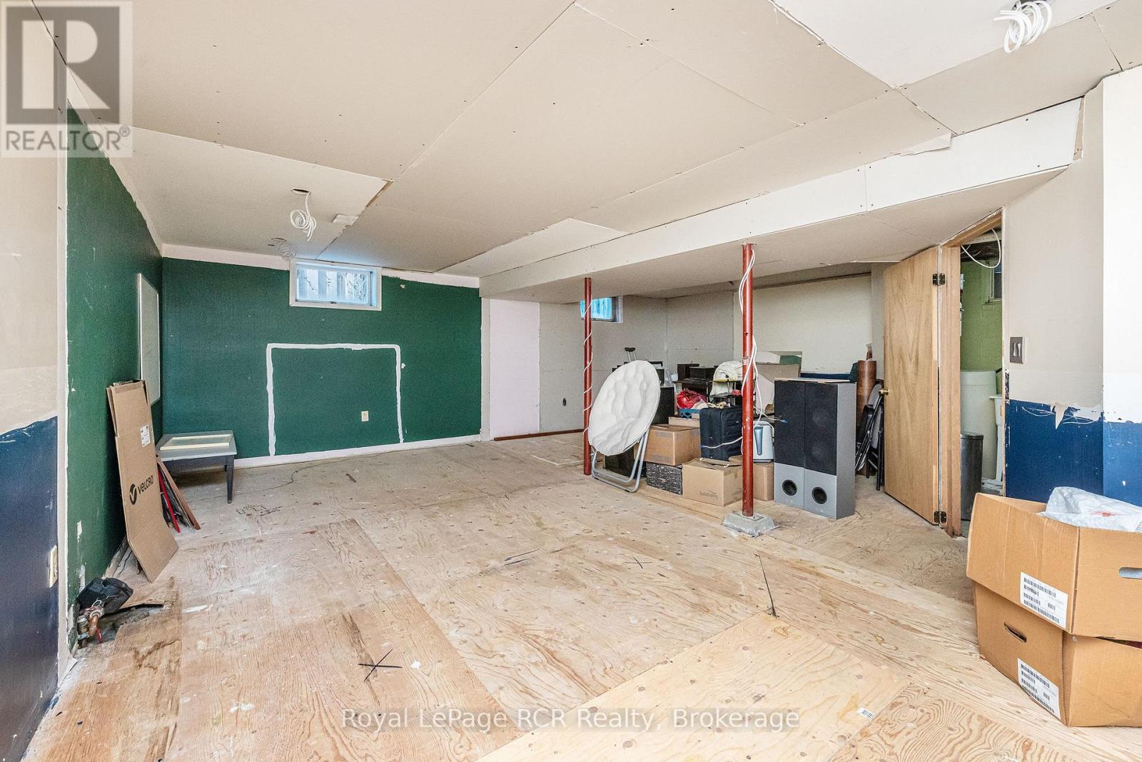 37 Centre Street, Orangeville, ON - Indoor Photo Showing Basement