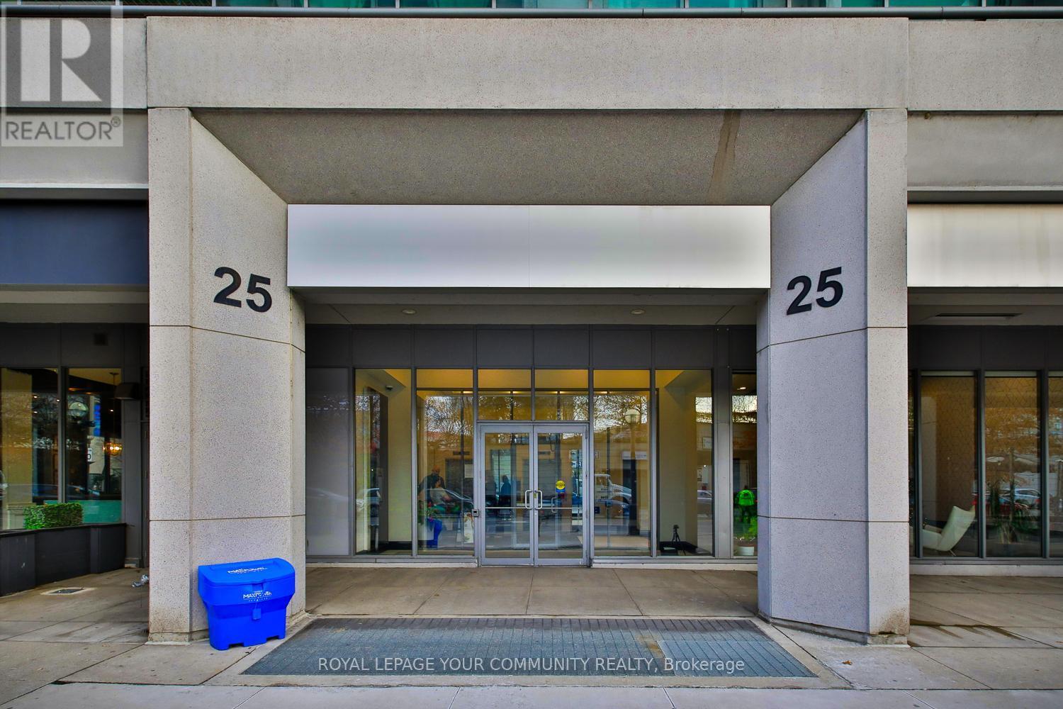 1127 - 25 Lower Simcoe Street, Toronto, ON - Outdoor