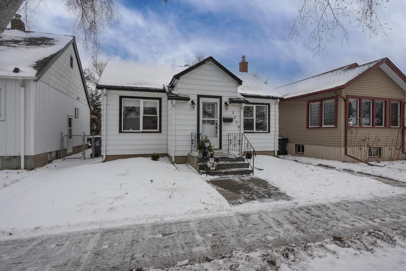 1539 Rankin Street, Thunder Bay, ON