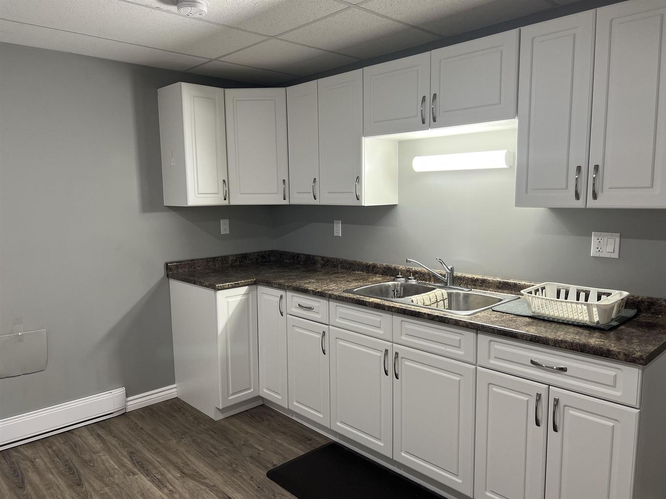 4 Steedman Drive, Marathon, ON - Indoor Photo Showing Kitchen With Double Sink