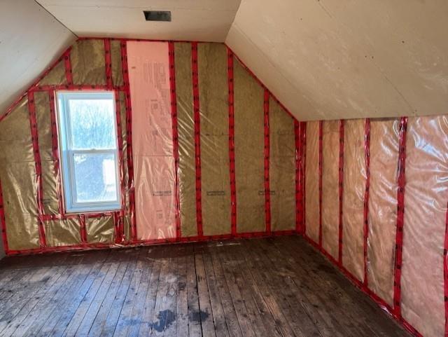 136 Dease Street, Thunder Bay, ON - Indoor Photo Showing Other Room