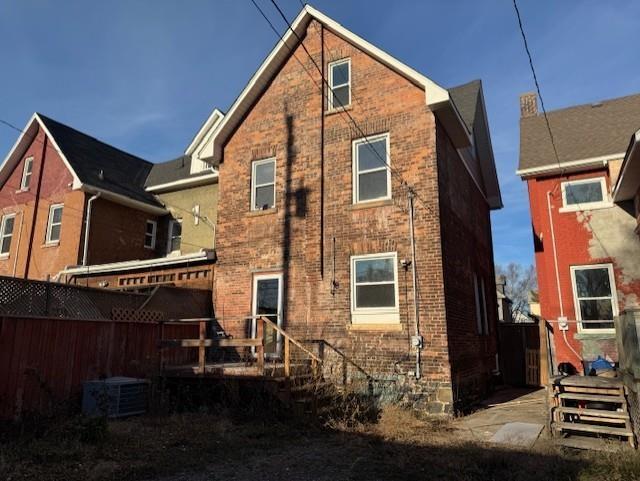 136 Dease Street, Thunder Bay, ON - Outdoor With Exterior