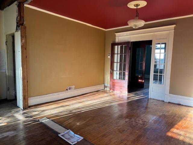 136 Dease Street, Thunder Bay, ON - Indoor Photo Showing Other Room