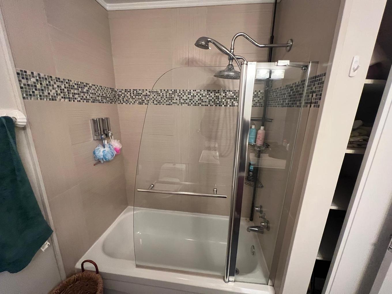 Salle de bains - 320 Ch. Des Épinettes, Piedmont, QC - Indoor Photo Showing Bathroom