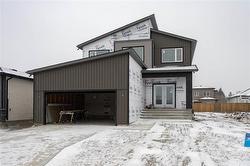 103 Oshanski PL West St Paul, MB R4A 0H6