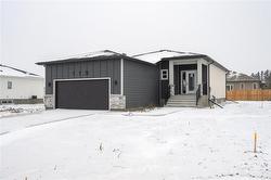 119 Oshanski PL West St Paul, MB R4A 0H6