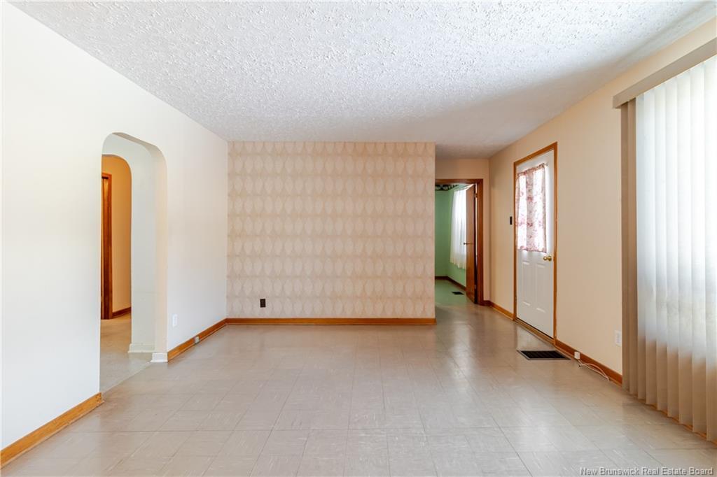 15 Floral Ave, Fredericton, NB