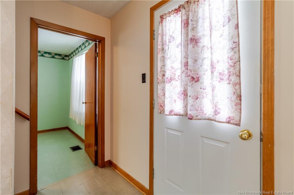 15 Floral Ave, Fredericton, NB