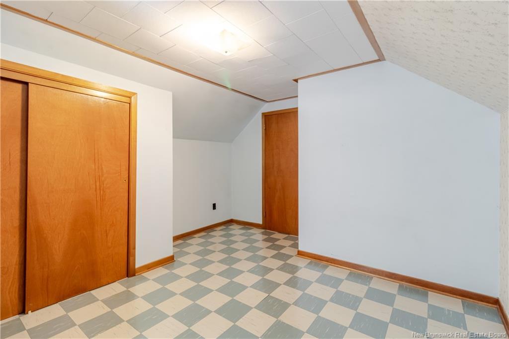 15 Floral Ave, Fredericton, NB