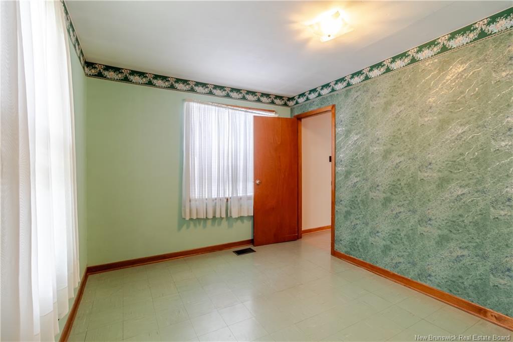 15 Floral Ave, Fredericton, NB