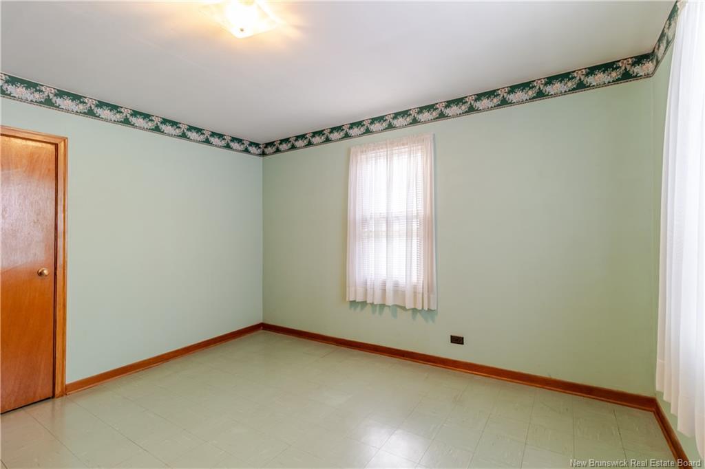 15 Floral Ave, Fredericton, NB