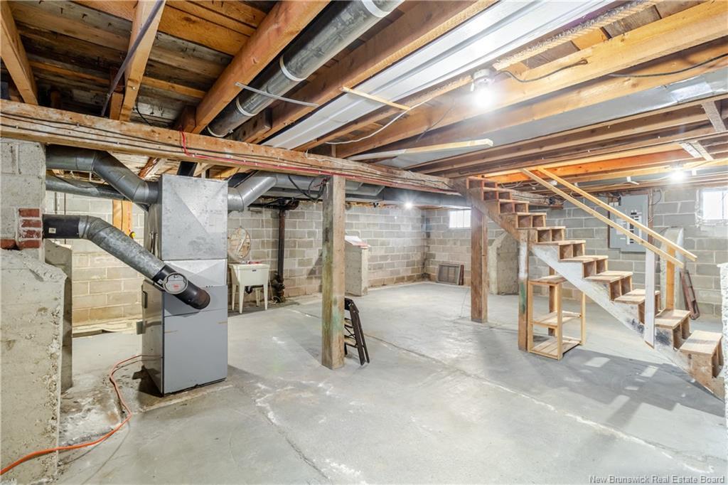 15 Floral Ave, Fredericton, NB