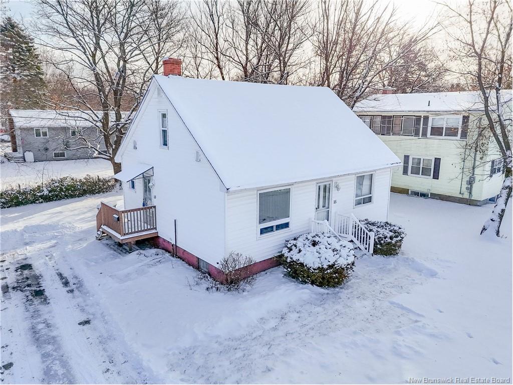 15 Floral Ave, Fredericton, NB