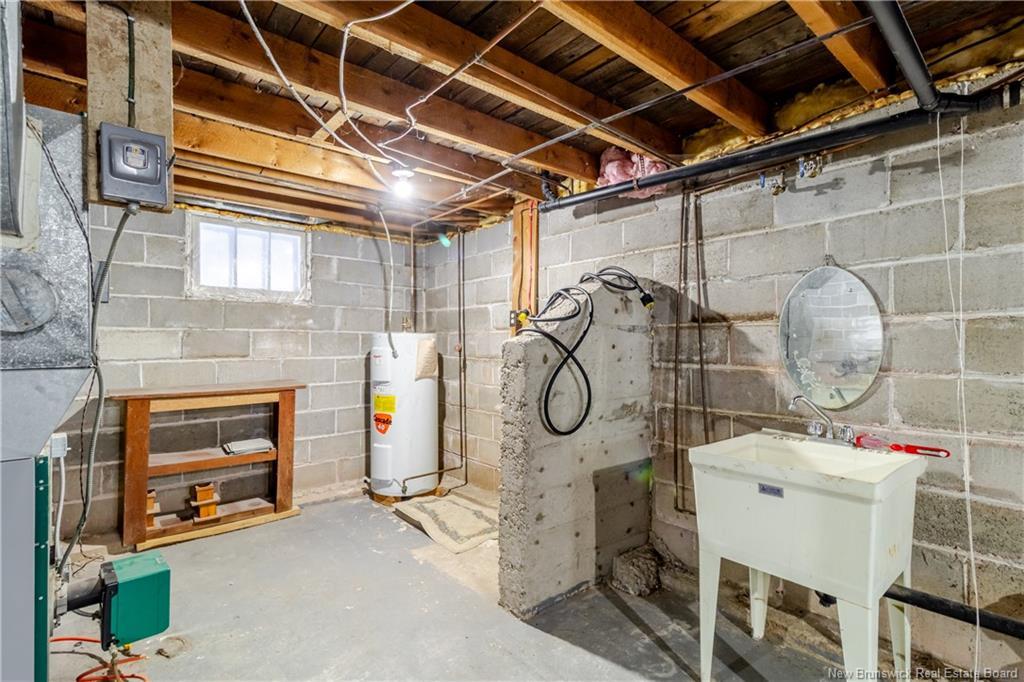 15 Floral Ave, Fredericton, NB