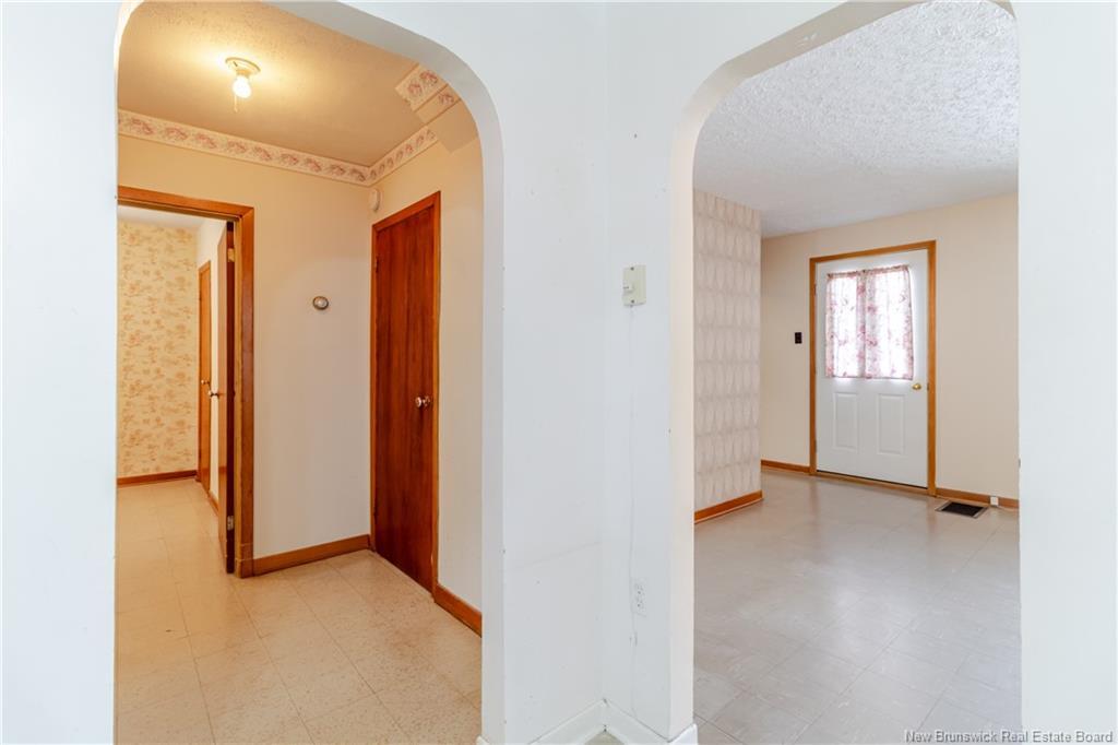 15 Floral Ave, Fredericton, NB