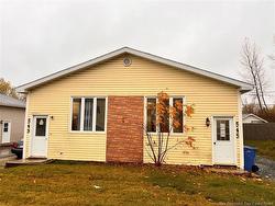 543-545 St Anne Bathurst, NB E2Z 2R2