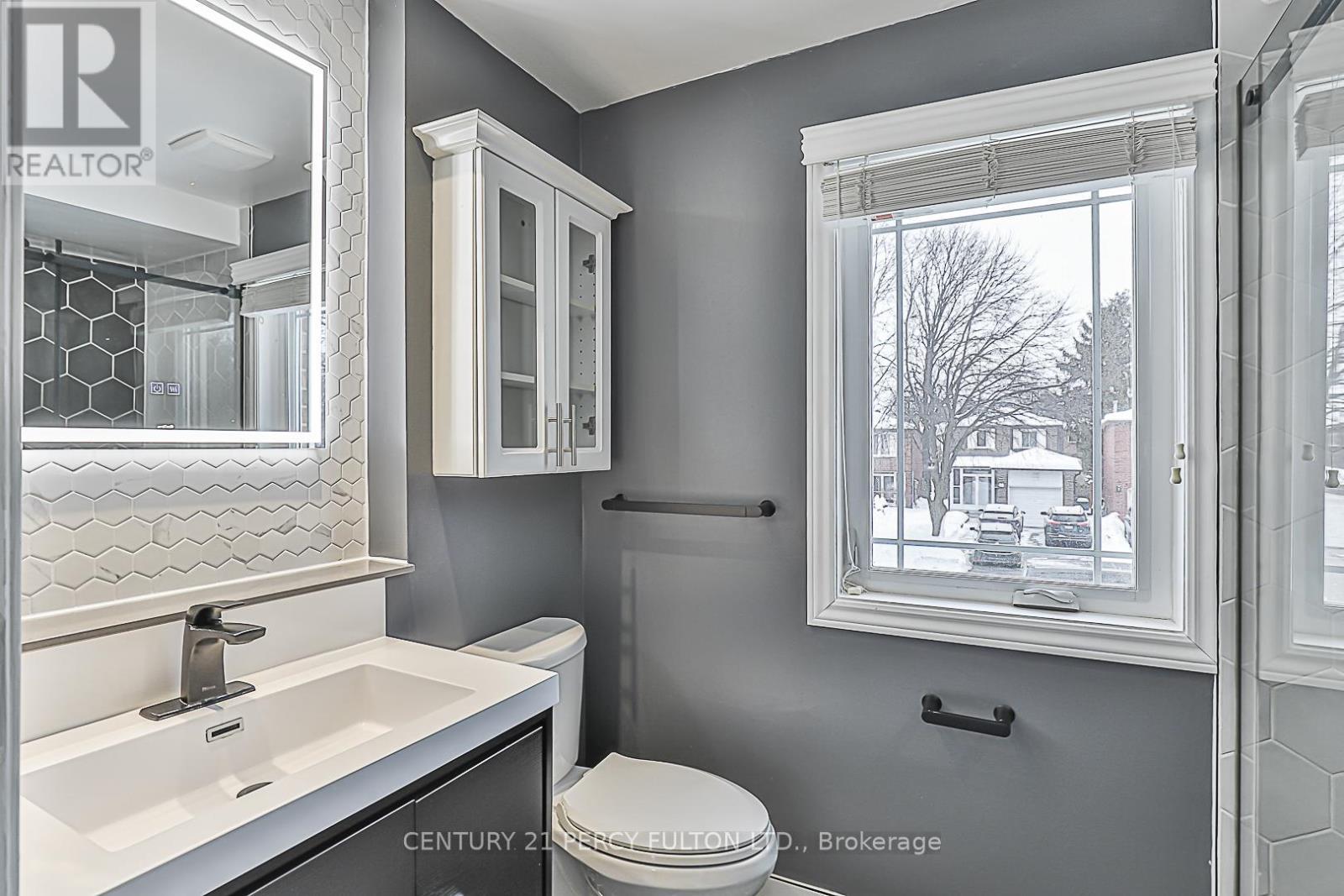 53 Miley Drive, Markham, ON - Indoor Photo Showing Bathroom