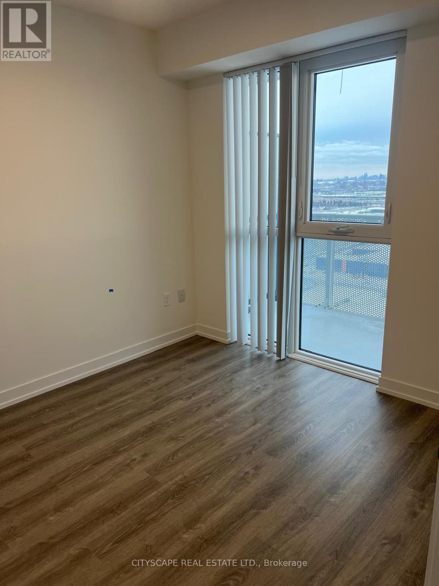 195 Commerce Street, Vaughan, ON - Indoor Photo Showing Other Room