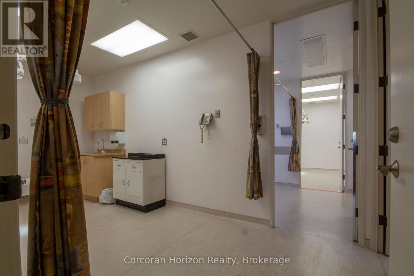 101 - 200 James Street S, Hamilton (Durand), ON