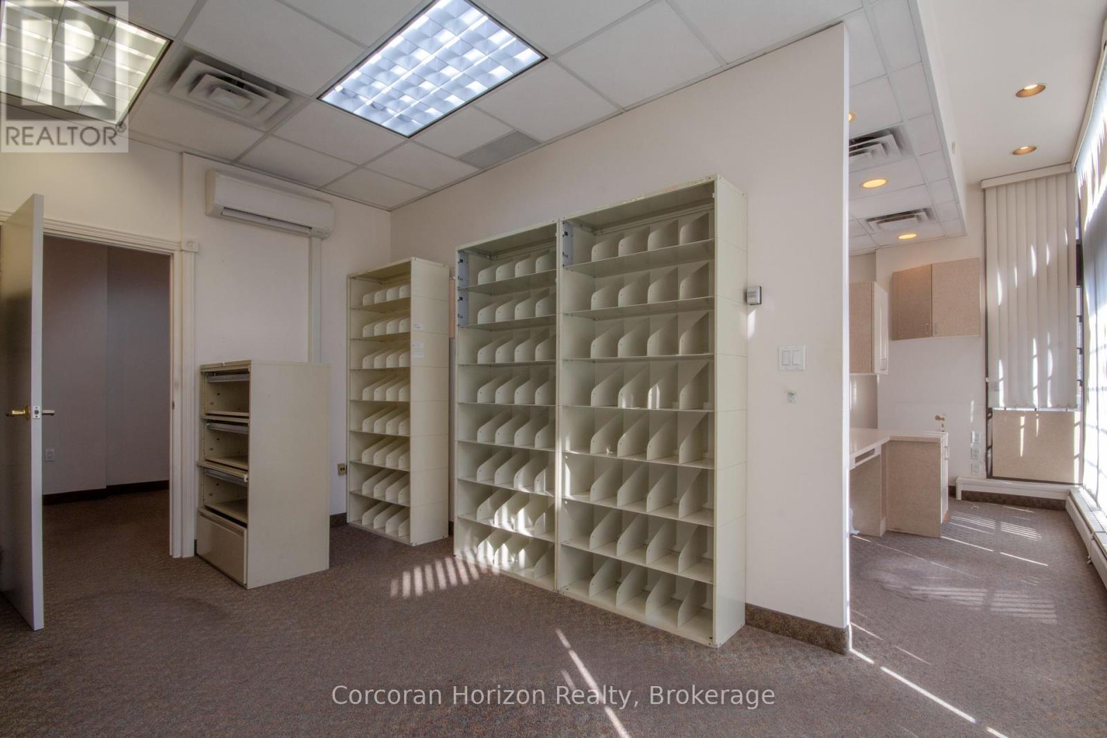 101 - 200 James Street S, Hamilton (Durand), ON