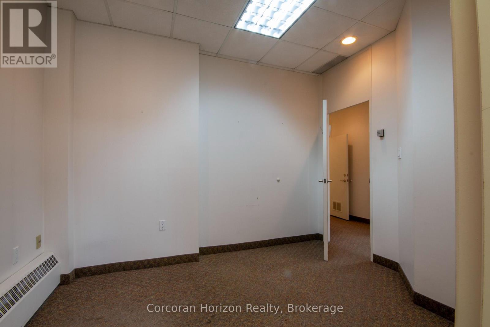 101 - 200 James Street S, Hamilton (Durand), ON