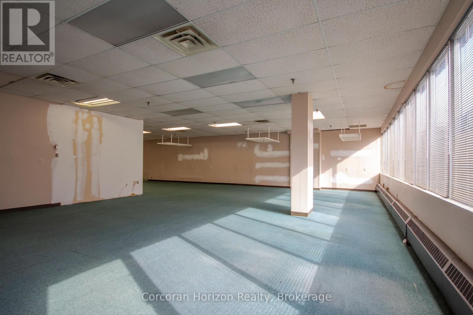 206 - 200 James Street S, Hamilton (Durand), ON