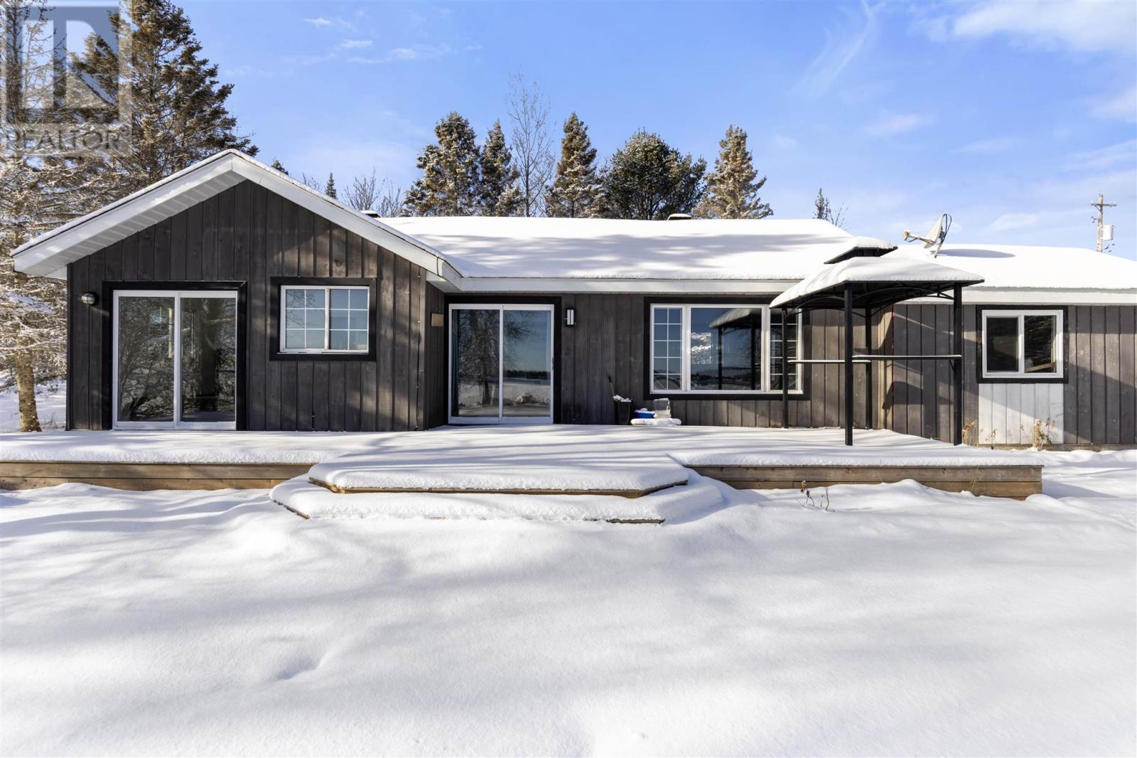 3 Hecla St, Bruce Mines, ON - Outdoor