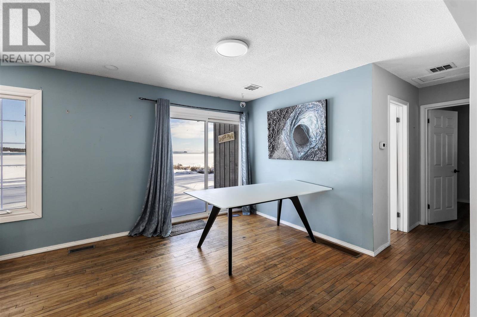 3 Hecla St, Bruce Mines, ON - Indoor