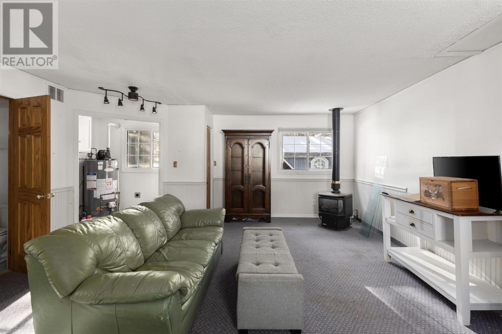 3 Hecla St, Bruce Mines, ON - Indoor Photo Showing Living Room