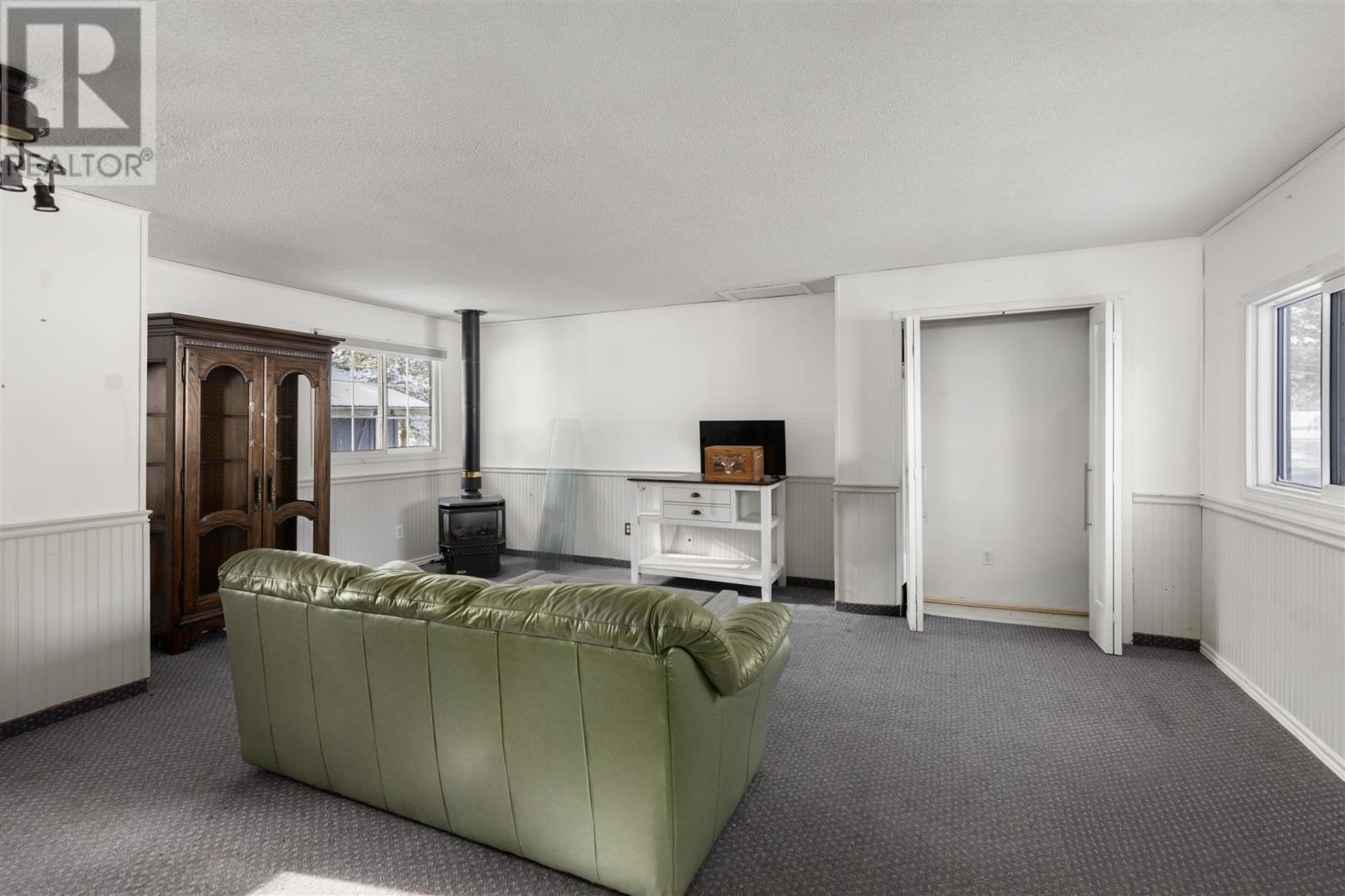 3 Hecla St, Bruce Mines, ON - Indoor