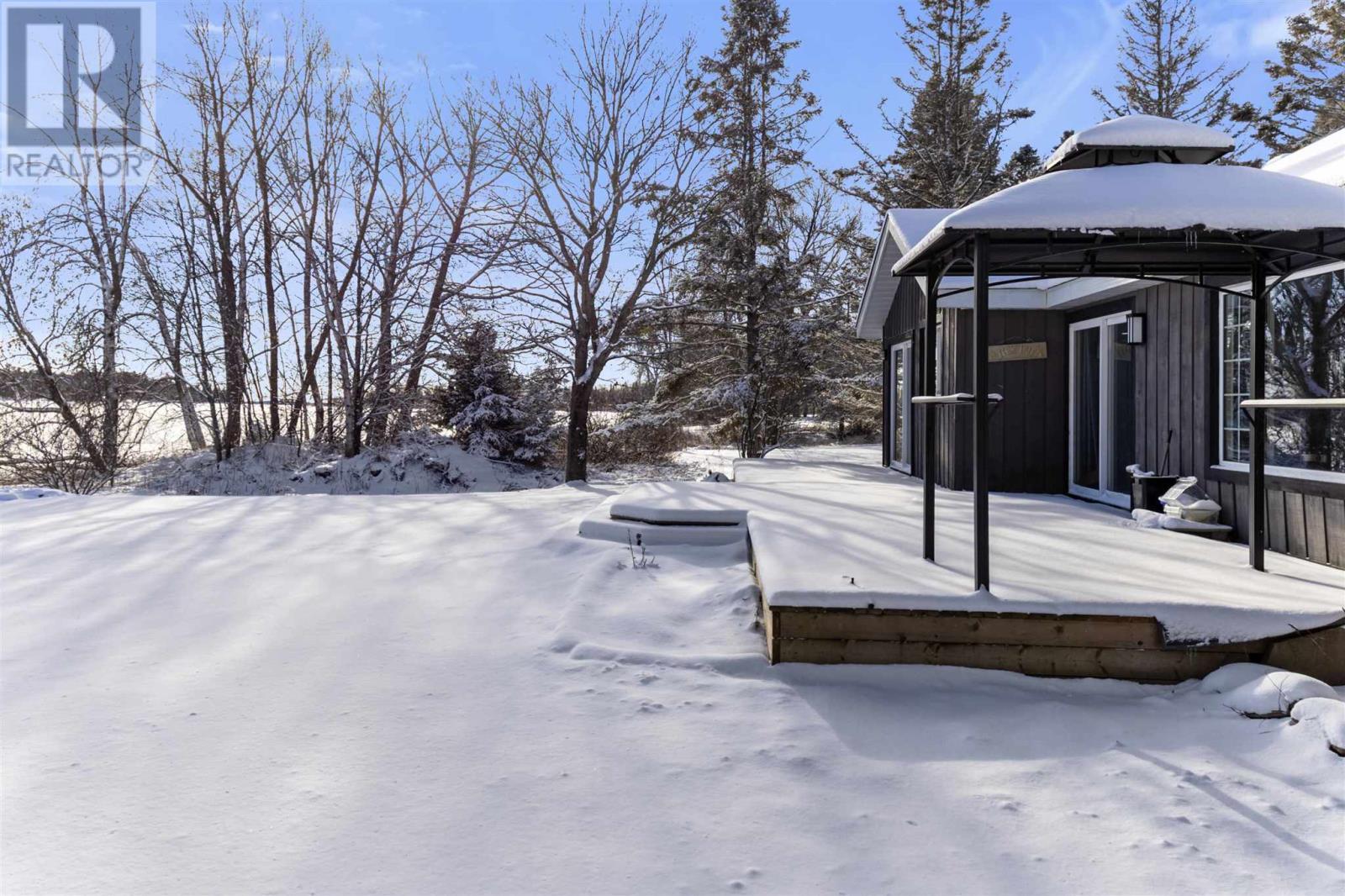 3 Hecla St, Bruce Mines, ON - Outdoor