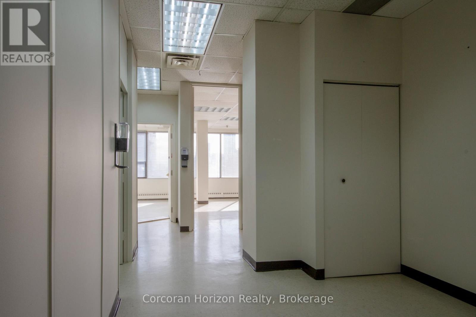 301A - 200 James Street S, Hamilton (Durand), ON