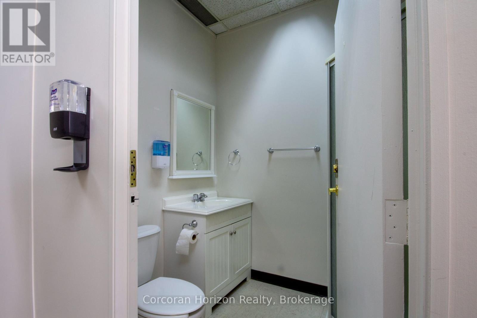 301A - 200 James Street S, Hamilton (Durand), ON