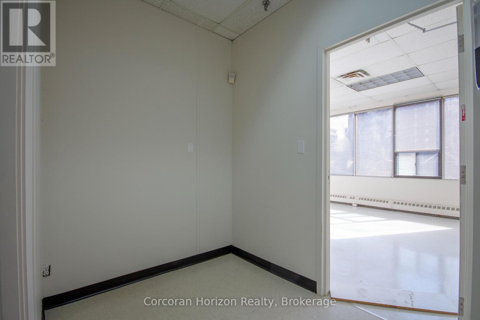 301A - 200 James Street S, Hamilton (Durand), ON