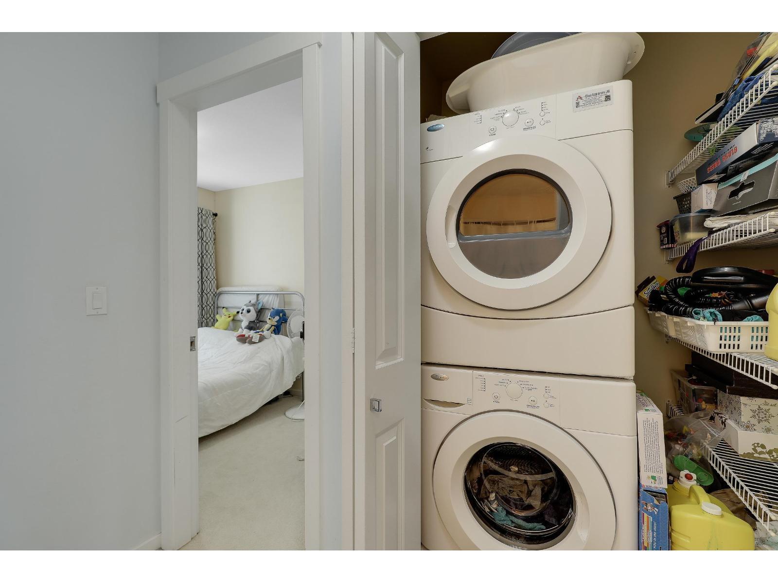 68 14838 61 Avenue, Surrey, BC - Indoor Photo Showing Laundry Room