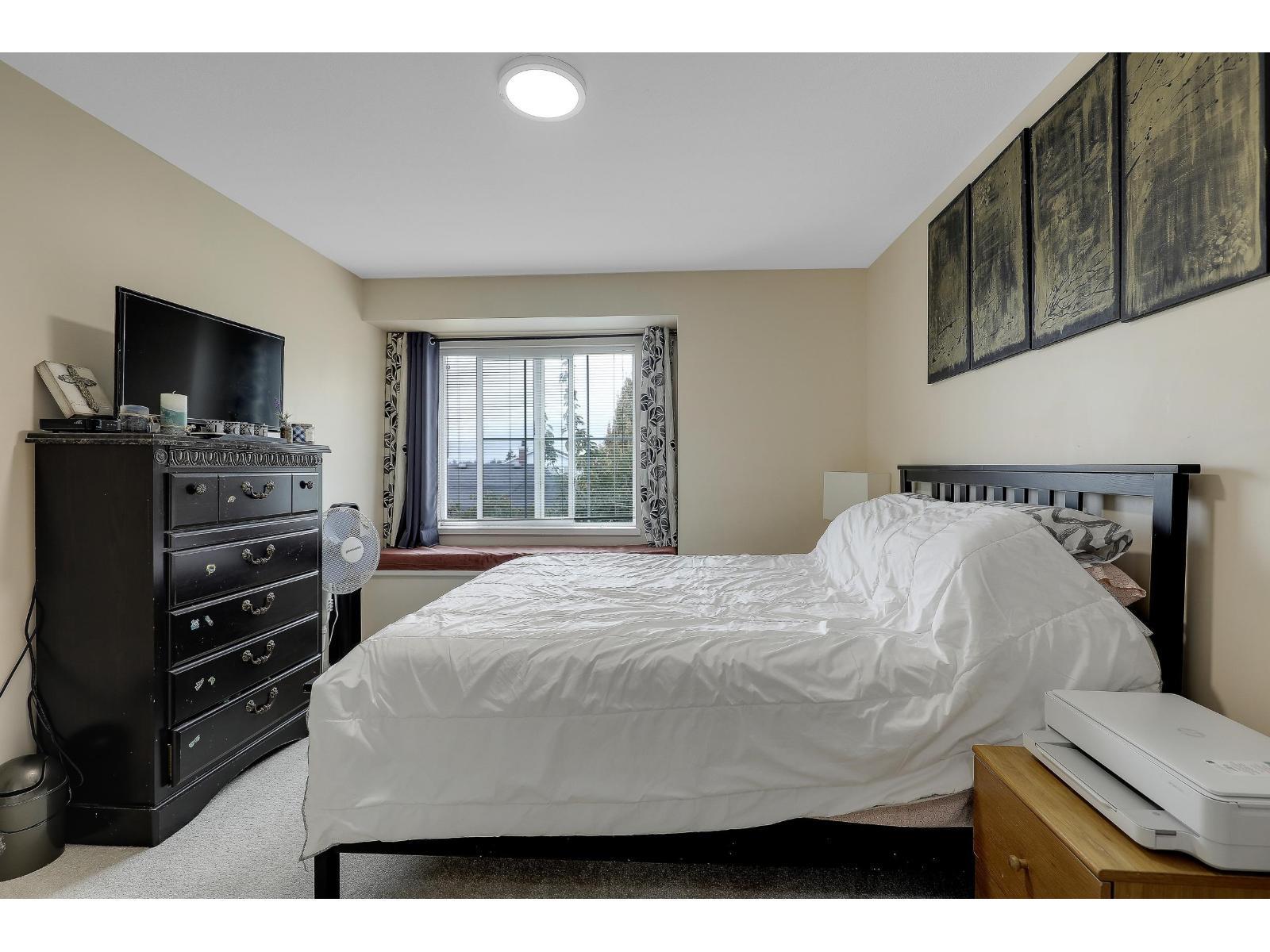 68 14838 61 Avenue, Surrey, BC - Indoor Photo Showing Bedroom