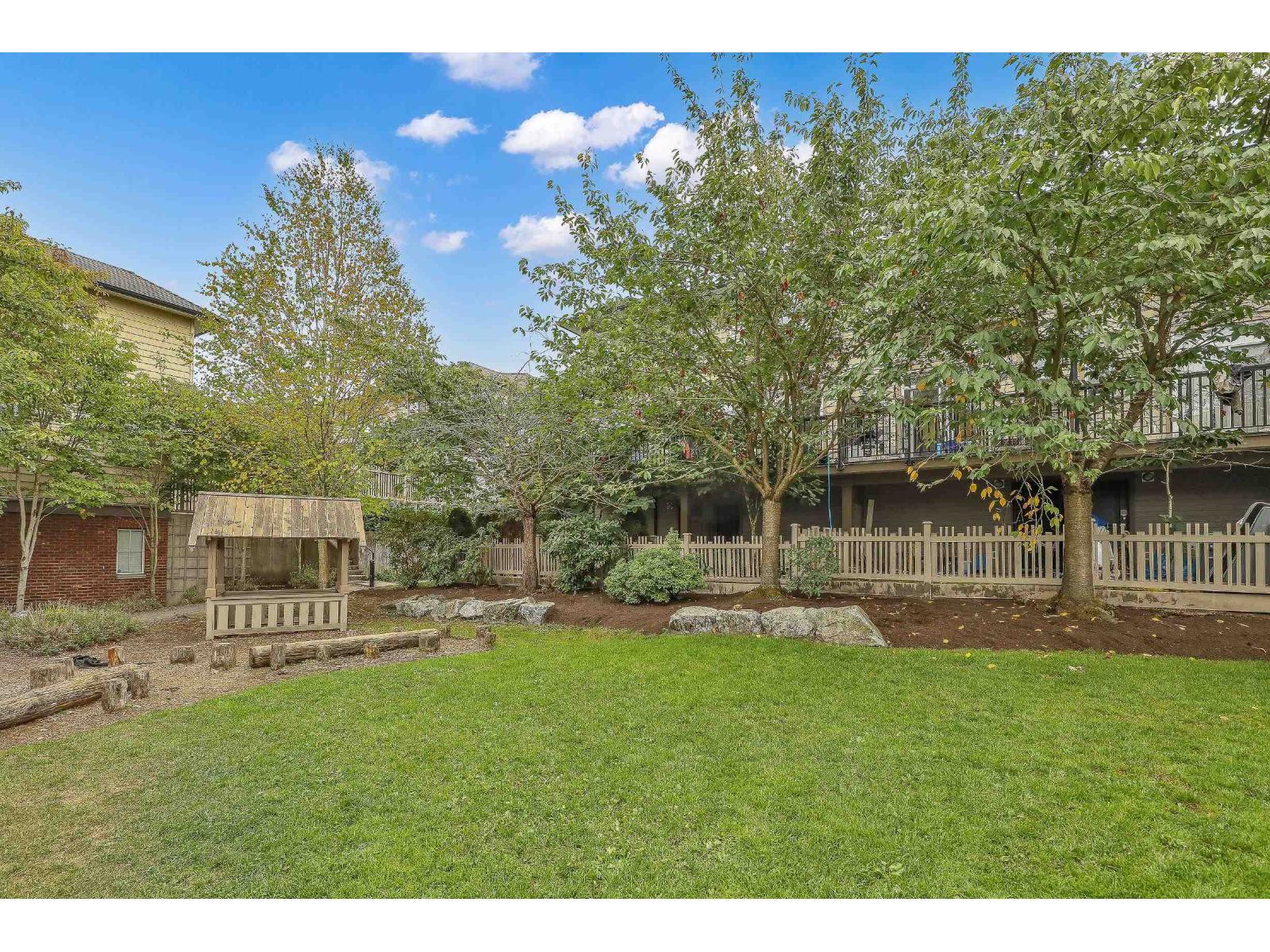 68 14838 61 Avenue, Surrey, BC - Outdoor With Backyard