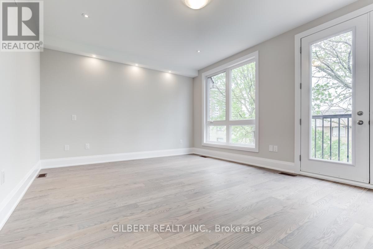 35A Marquette Avenue, Toronto, ON - Indoor Photo Showing Other Room