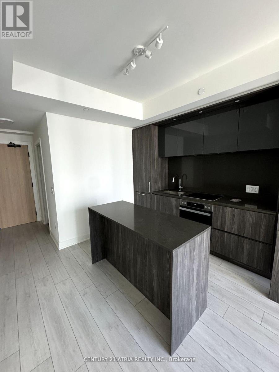 2305 - 15 Mercer Street, Toronto, ON - Indoor Photo Showing Kitchen