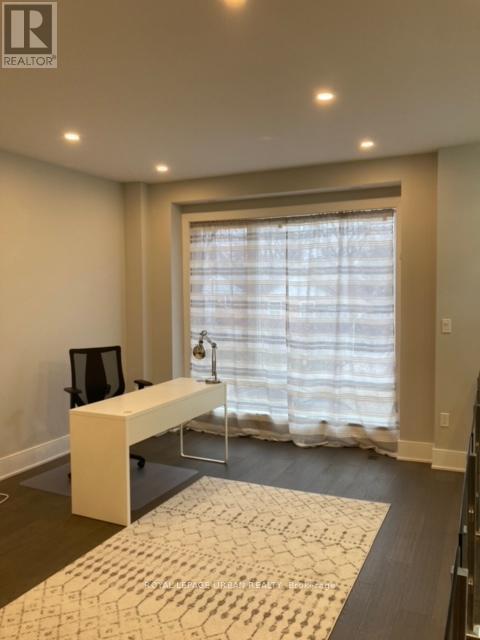 28 Sharpe Street, Toronto, ON - Indoor Photo Showing Other Room