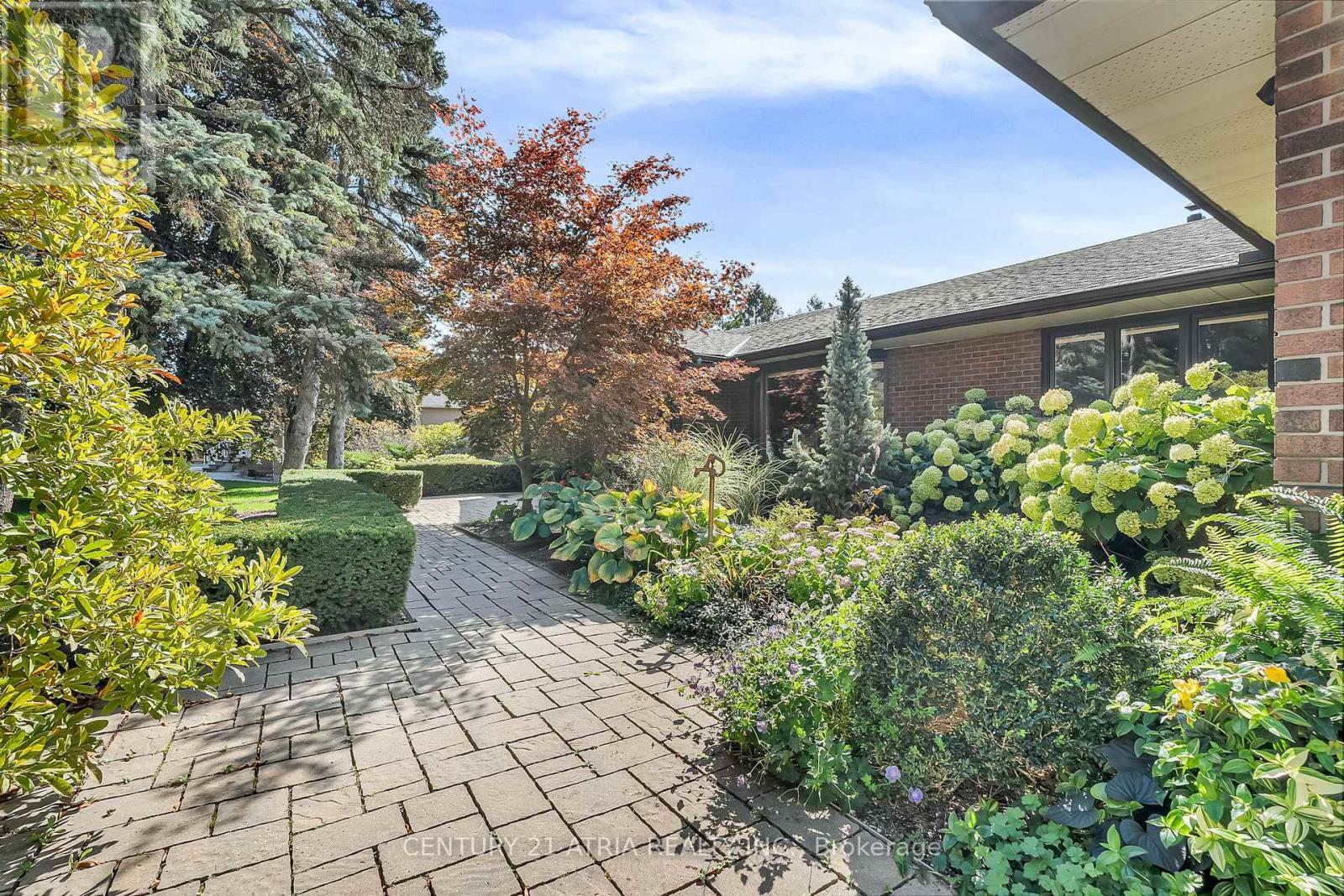 56 Cachet Parkway, Markham, ON - Outdoor