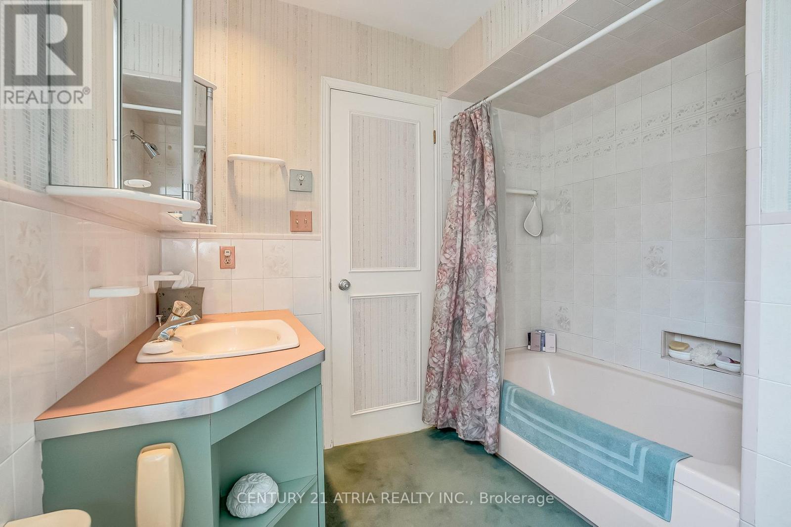 56 Cachet Parkway, Markham, ON - Indoor Photo Showing Bathroom