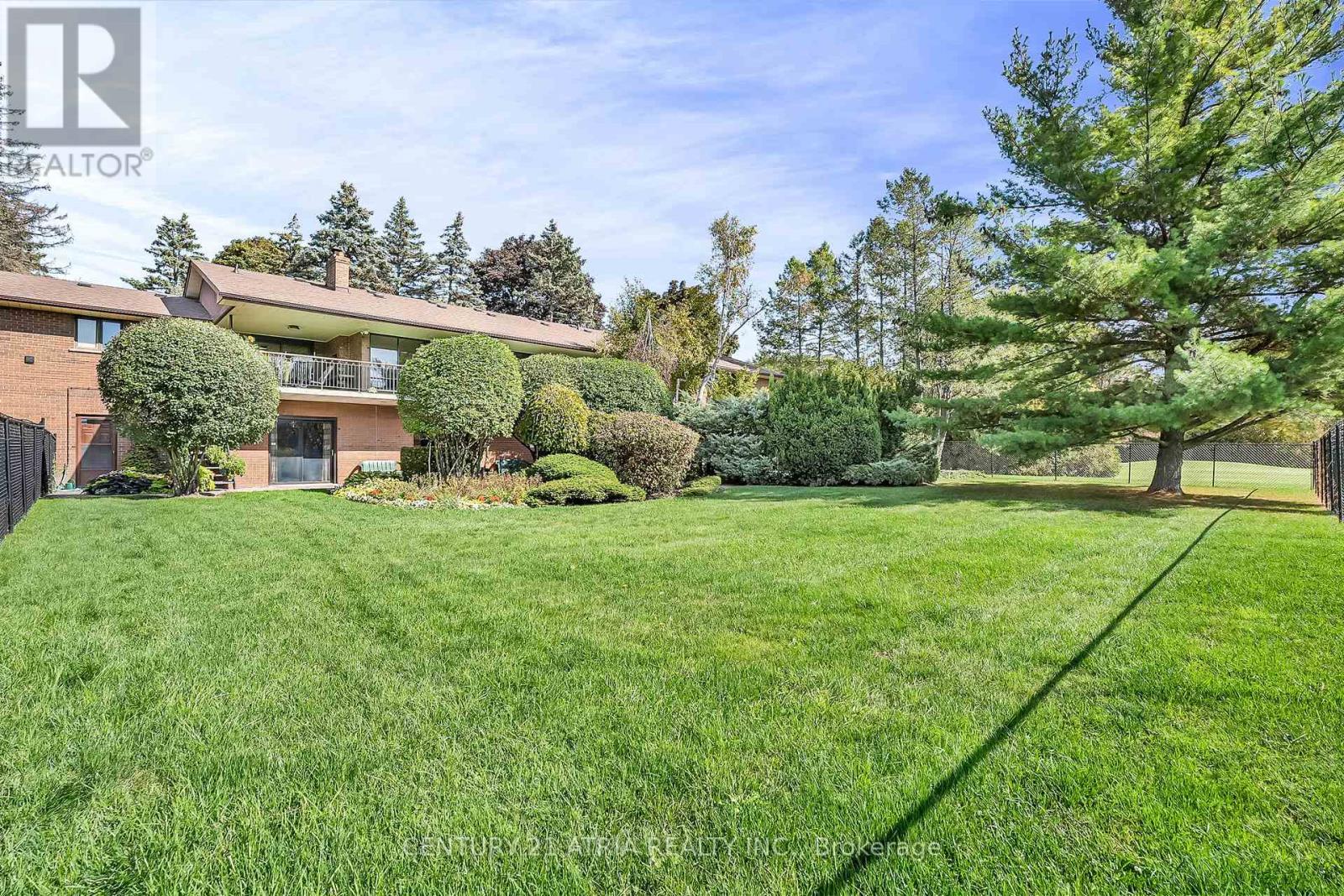 56 Cachet Parkway, Markham, ON - Outdoor