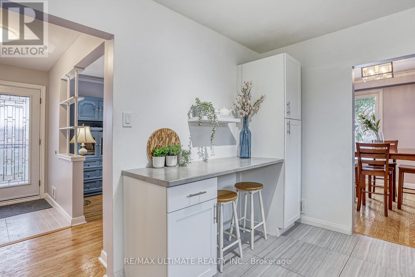 7 Chopin Avenue, Toronto, ON - Indoor Photo Showing Other Room