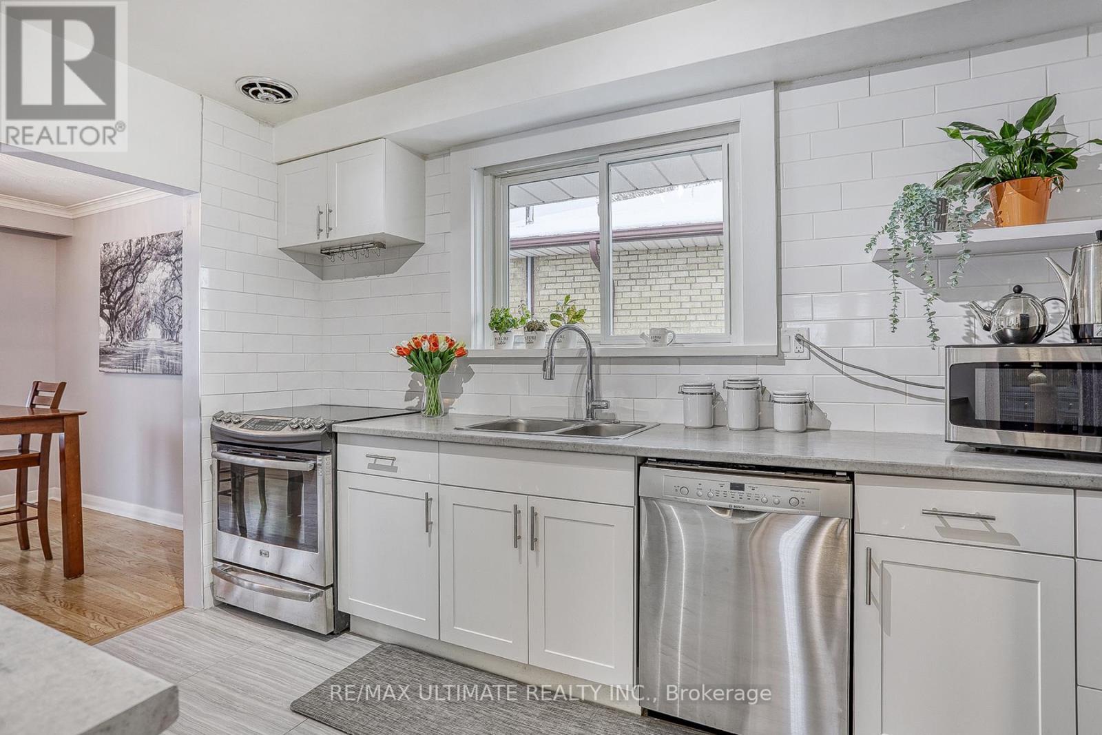 7 Chopin Avenue, Toronto, ON - Indoor Photo Showing Kitchen With Double Sink