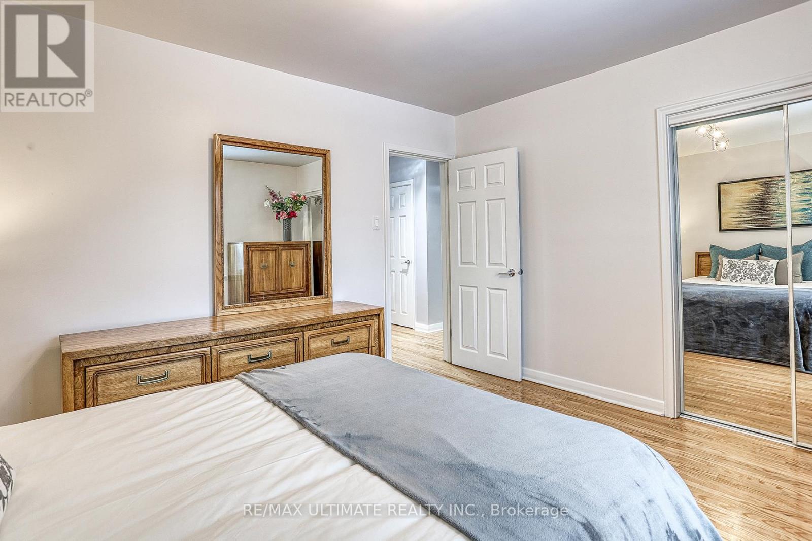 7 Chopin Avenue, Toronto, ON - Indoor Photo Showing Bedroom